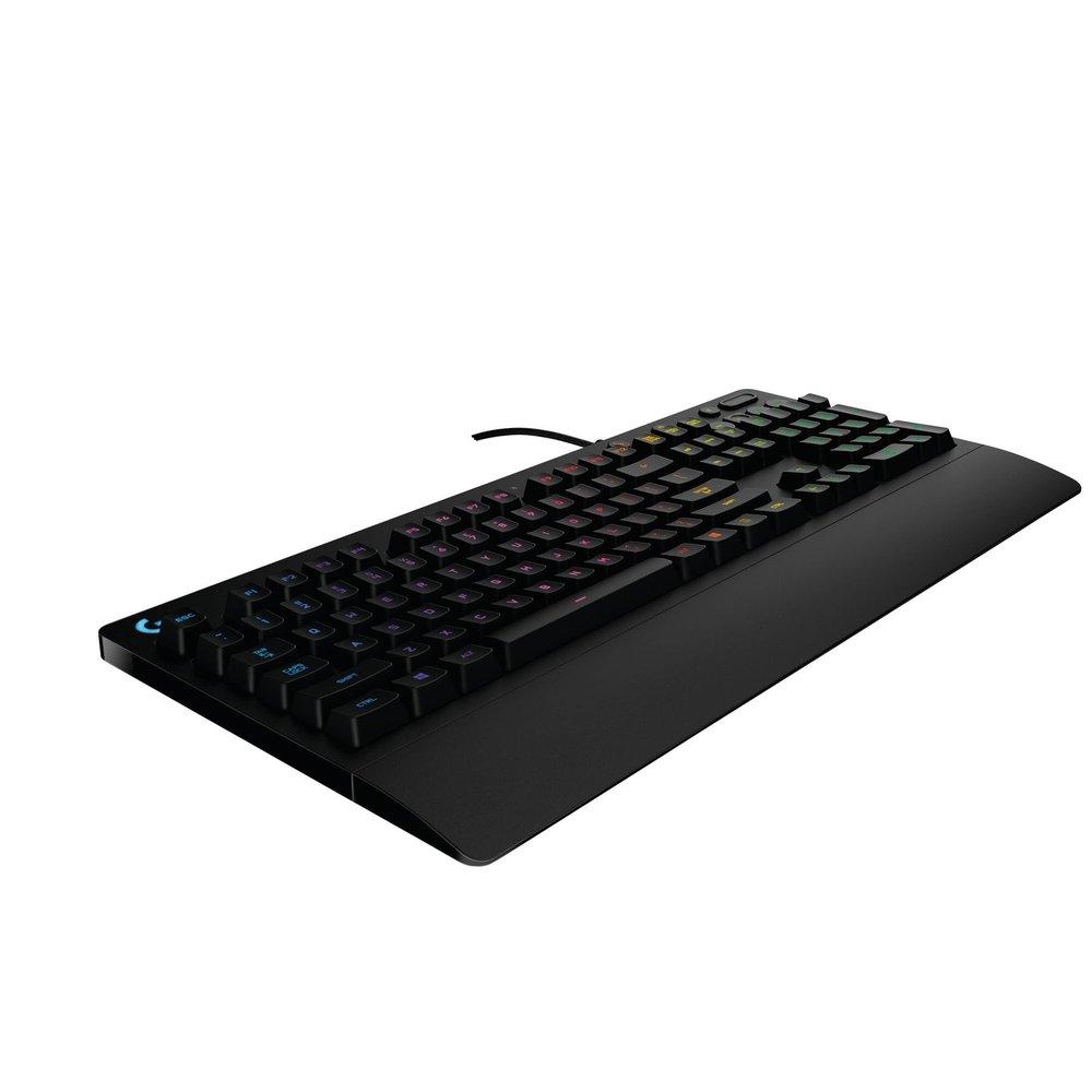 Sort Logitech G213 Prodigy gaming tastatur i fuld størrelse med RGB-belysning og håndledsstøtte